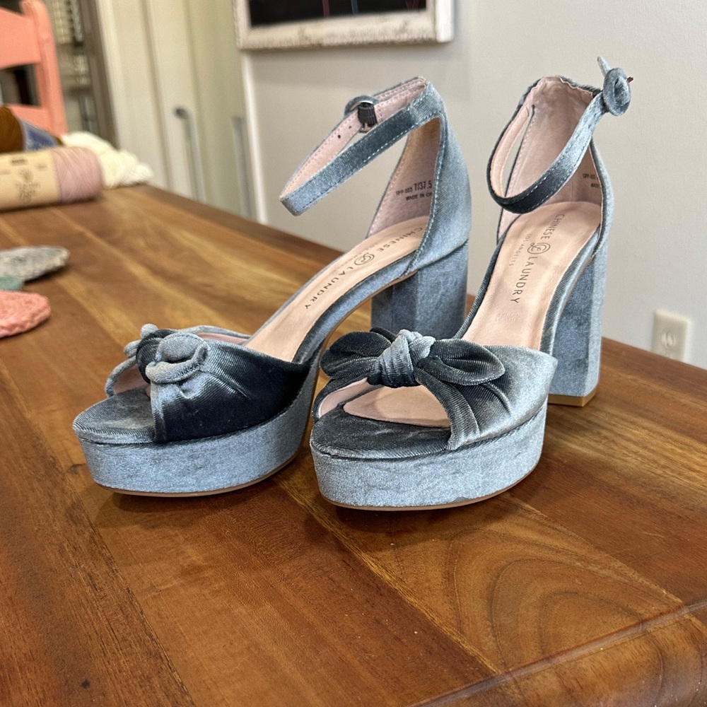 Chinese Laundry Blue Velvet Platform Heels